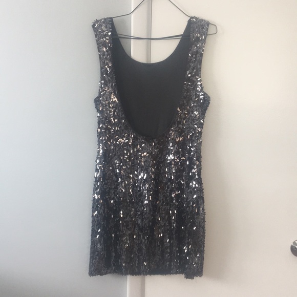 Gray Express sequin cocktail dress size large - Picture 2 of 5